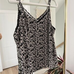 Black and White Leopard Women's Top